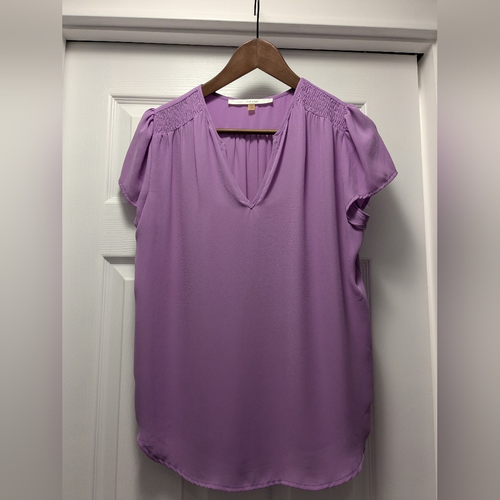 Lavender short sleeve blouse size small